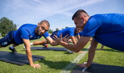 FOTO/ Grezda për Dakun: Bravo, djali im i dashur