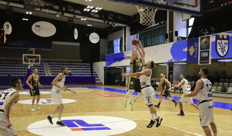 MVP dhe Top 5 e xhiros së parë