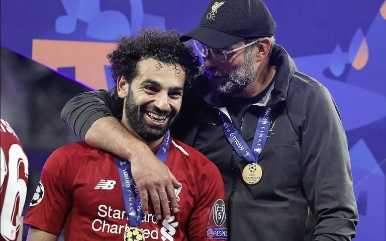 Klopp flet rreth kontratës së Salah