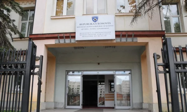 Federata e Sindikatave të Shëndetësisë së Kosovës proteston sot para MSh-së dhe Qeverisë
