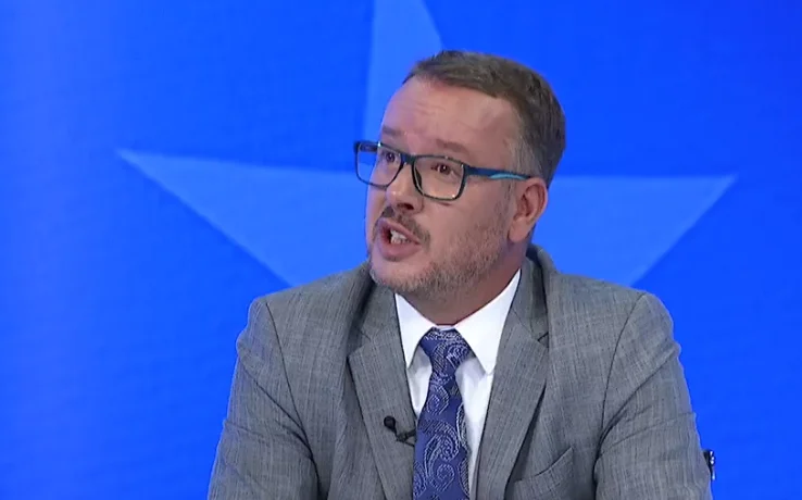 Kajtazi: Mënyra si po e udhëheqë Besnik Bislimi, do të na dalë më keq se deri tash