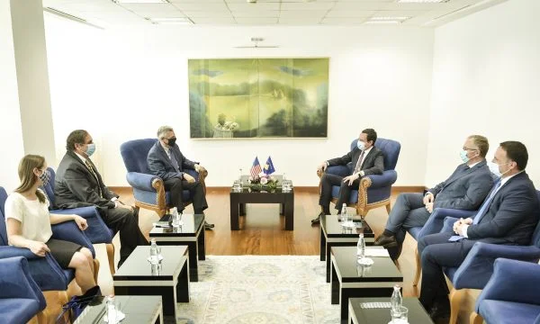 Kurti i thotë lamtumirë Kosnett’it: SHBA janë aleati dhe partneri ynë i pazëvendësueshëm