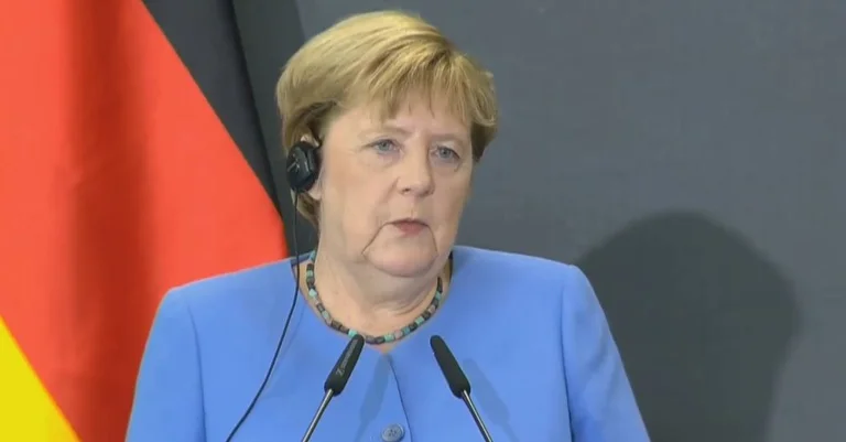 Merkel in Tirana talks about the Berlin process: My heart beats for this region