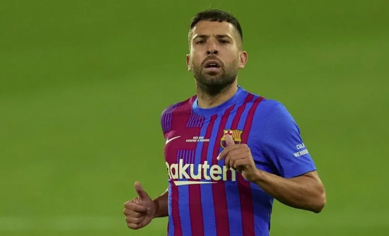 Yordi Alba is not trained with the team, is expected to be absent from Bayer