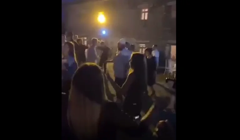 Miserable: VV MP engagierte den Jungen und engagierte sich mit Heavy-Tawa-Musik, feines Restaurant