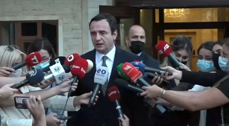 Kurti après avoir rencontré Osman : Les élections locales ne sont pas comme les élections centrales, nous avons demandé leur report.