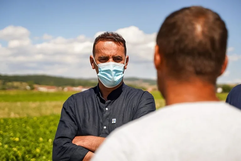 Hat die VV den Aufstieg von Daut Haradinaj und Arben Year nicht versucht, die Kommunalwahlen zu verschieben?