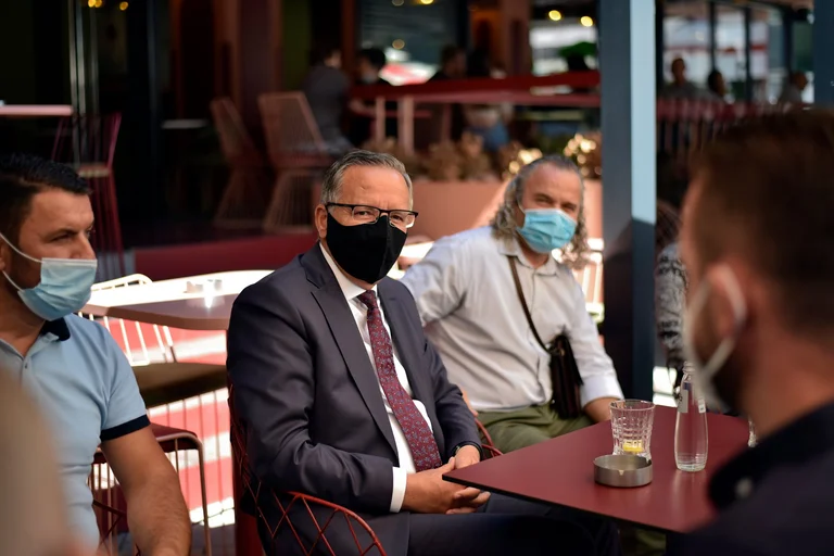 Agim Bahtiri reste sans alliés à Mitrovica, trois partis politiques de retour Bedri Hamza pour président