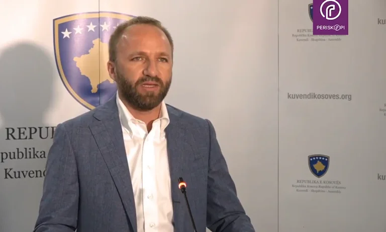 Tahiri: Kurti e Bislimi si occupano molto facilmente delle richieste di Vuciki su KLA