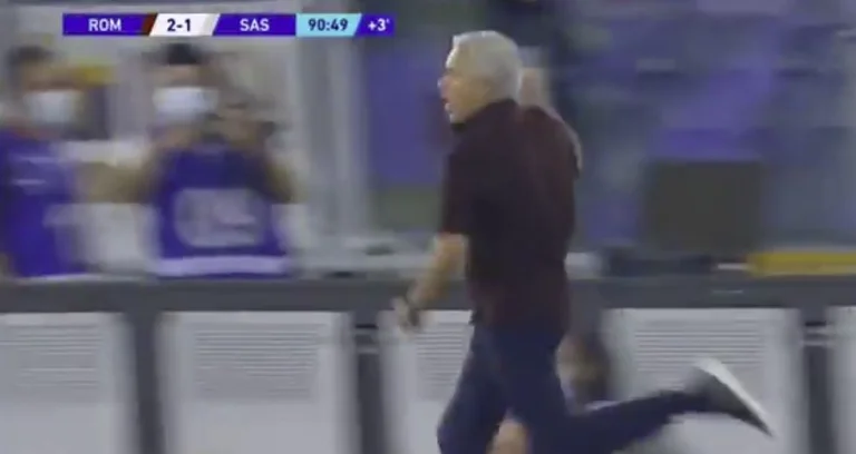 Mourinho doesn't stick to last minute goal, explodes at the party and gets attention