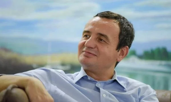 Albin Kurti i shpall “luftë” pranisë së NATO-s, por vetë Kushtetuta ia njeh autoritetin superior në Kosovë