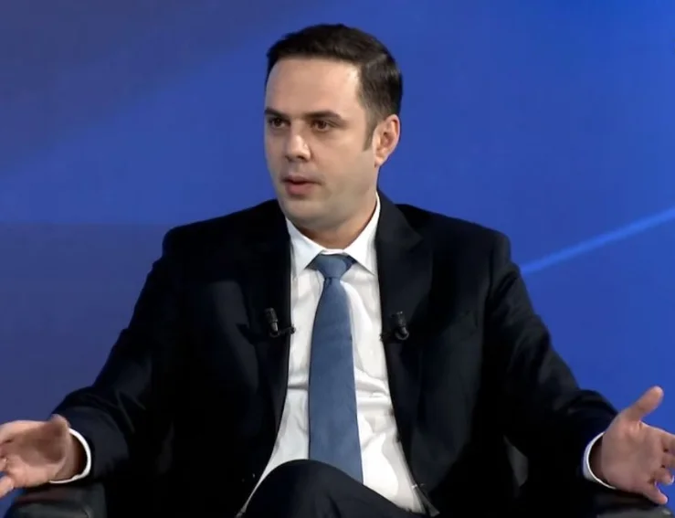 “VV sta usando la pandemica per rinviare le elezioni perché non è buono davanti agli elettori
