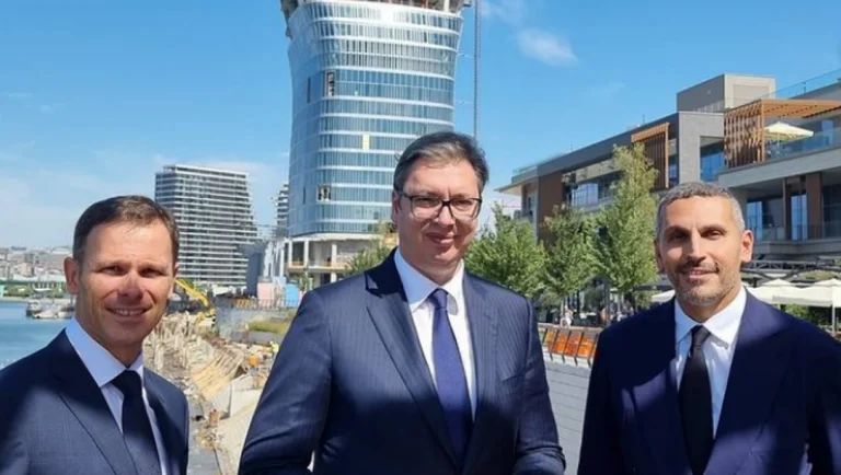 Vuciq présente le géant investissement Moubarak : Vive l'amitié de la Serbie avec les Émirats arabes