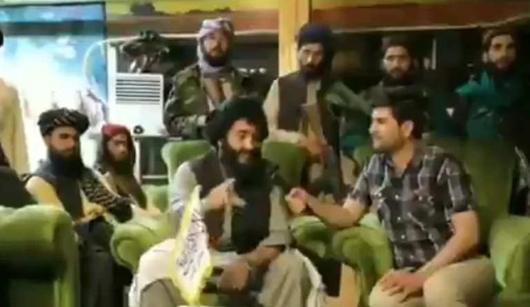 Il comandante talebano paragona le donne ai meloni: compri una fioritura o un rotolo?
