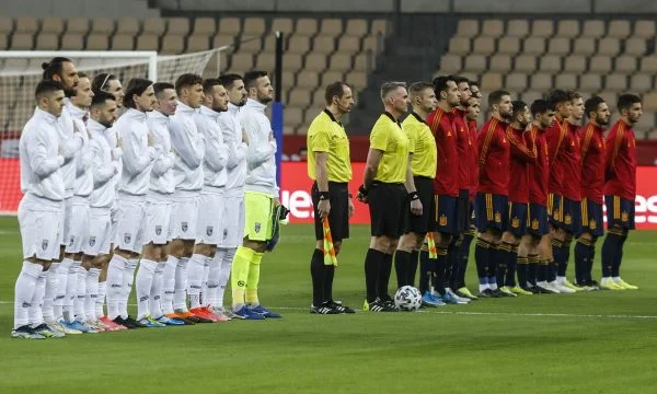 Kosovo-Spanja, official formations published