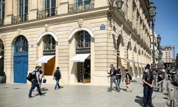 Stoli degno 10m euro rubato al negozio di Parigi della Bulgaria
