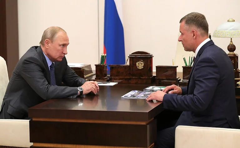 Ruolo del governo russo: Il Ministro e l'uomo più vicino di Putin perde la sua vita