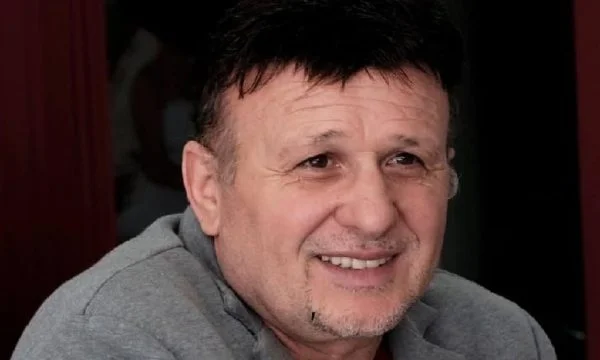 Këngëtares së njohur i vdes babai nga Covidi