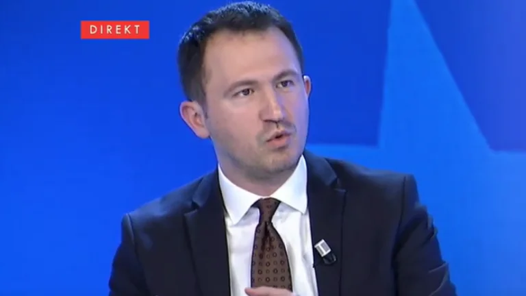 Krasniqi pas raportimit të Periskopit rreth dorëheqjes që Osmani ia kërkoi Dakës: Orvatje për ta kapur KQZ-në