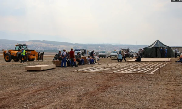 Ferizaj, vaksinohen 155 refugjatë afganë