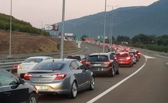 Kjo është gjendja aktuale e fluksit në pikat kufitare