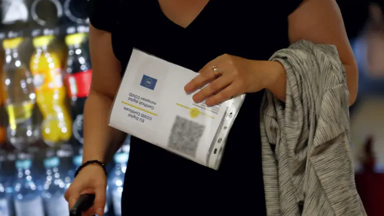 Mediumi zviceran: Po falsifikohen testet e Covidit edhe në Kosovë, çmimi deri në 736 euro