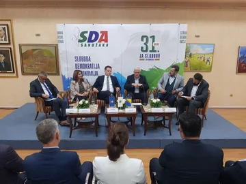 Estás sobre el VV: Three of its officials allegedly said three identical sentences in Novi Sad