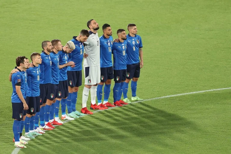 Italia, nëse nuk humbet sonte, barazon rekordin absolut: në Brazil nuk janë dakord
