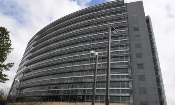 CDC: Nga koronavirusi mund të sëmuren rëndë fëmijët