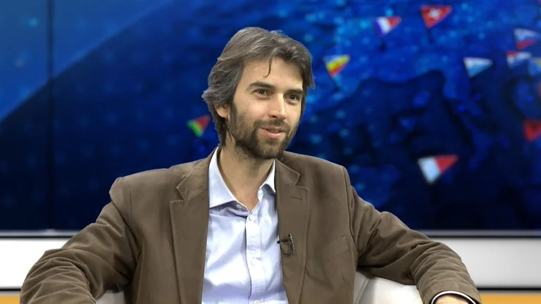 Selaci: Ju që i thurni lavde kësaj Qeverie, hiçmuni sysh, të paktën sot