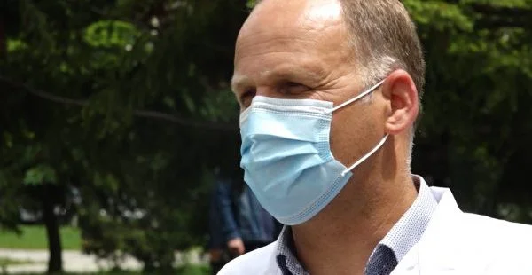 Infektolog Krasniqi: Varianti i ri i COVID-19 ende nuk është identifikuar në Kosovë