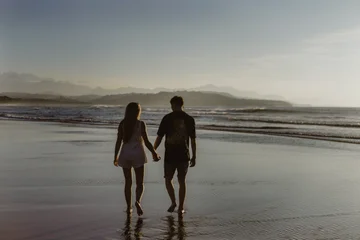 You broke up, but you want to come back. What should you do first?