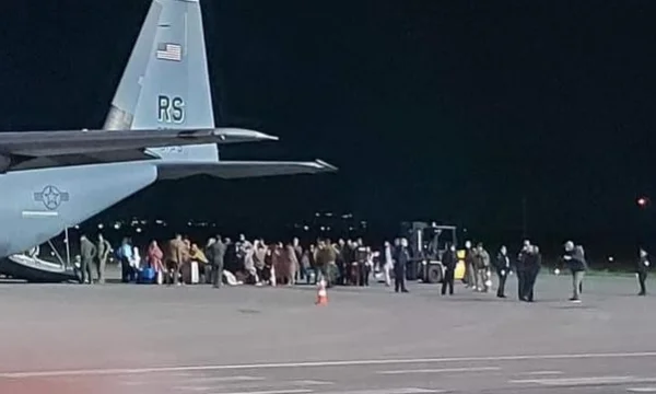 Deri tash: Rreth gjysë mijë afganë u strehuan në Kosovë