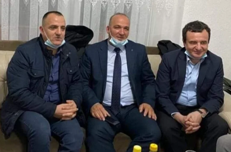 “Lloj lloj idioti” – Për kë po flet kështu Ajet Potera i Vetëvendosjes?