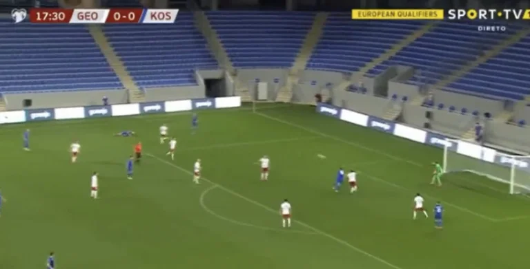 FLUTURON Vedat Muriqi: Shkund Gjeorgjinë me një supergol me kokë