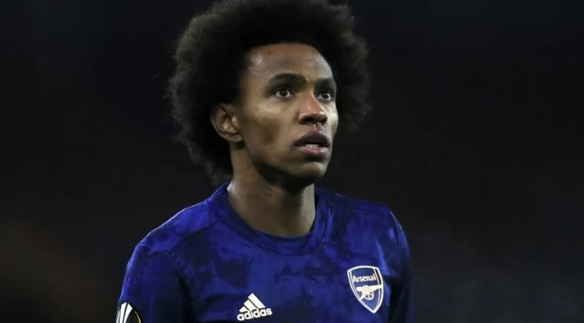 Situata është aq e keqe tek Arsenali, saqë Willian u tërhoq edhe nga paga marramendëse vetëm që të largohej