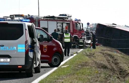 Plenkoviq njofton kryeministrin Kurti rreth aksidentit: Një person ende gjendet në mjekim intensiv në ventilim mekanik