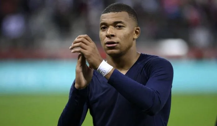 Bordi i PSG pajtohet për shitjen e Mbappe te Reali – tani ka vetëm një problem para finalizimit