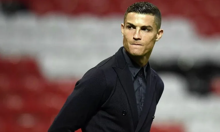 Ronaldo, a Manchester non solo per il calcio