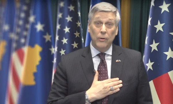 Costett: Kosovo está dando a los afganos la oportunidad de construir nuevas vidas