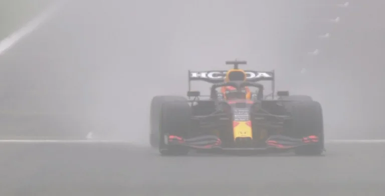 GP belga: Verstappen in épolole-position, Hamilton third