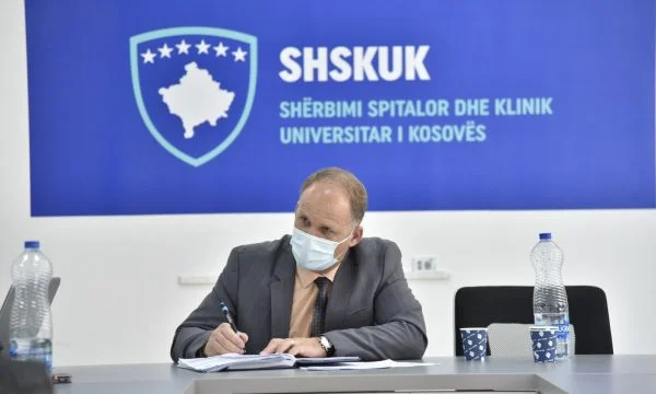 Krasniqi: Po përgatisin edhe klinika tjera për ta përballuar fluksin e pacientëve me COVID-19