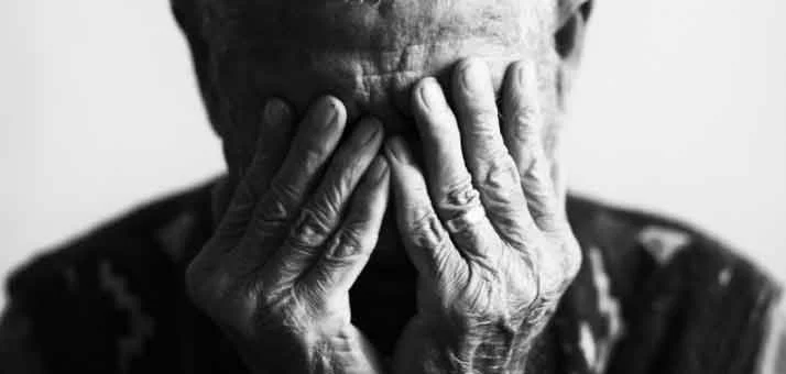 Ha picchiato suo padre, arrestato Decanasi