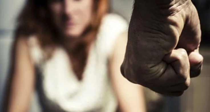 Un marido ataca a su esposa, hermano - en- ataca cuatro casos de violencia contra la mujer en un día