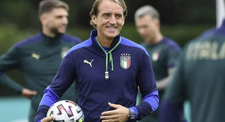 Zaniolo torna in Italia é Mancini pubblica con gli ospiti