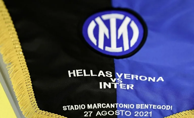 Offizielle Formationen: Verona ) Inter