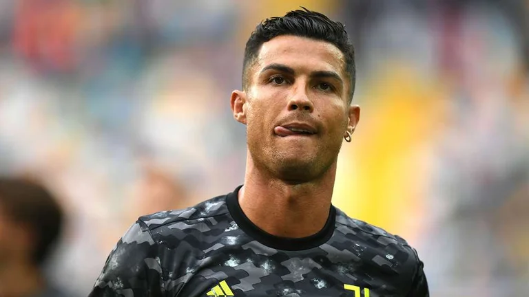 Solskyaer does not reject the possibility of signing Ronaldo: He knows we're here.