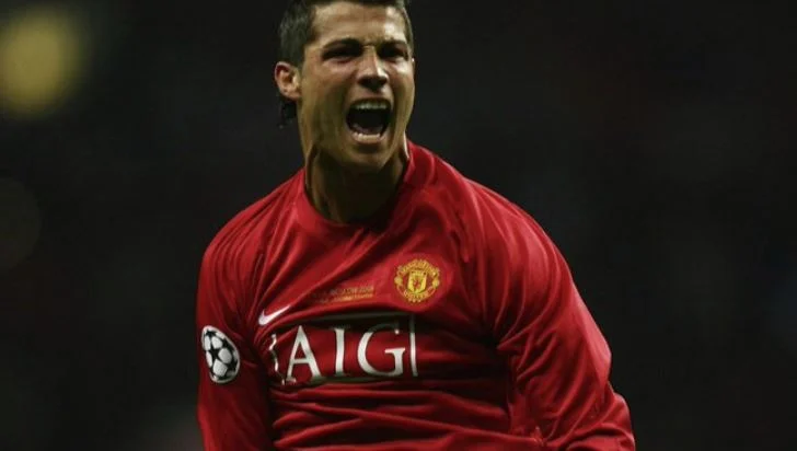 Travail fait: Ronaldo va à United, tests médicaux assignés