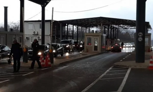 10 Euro Plünder für Kosovar an der Grenze Serbiens