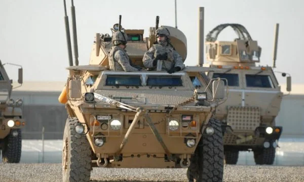 Autoblondes militaires, don américain à la KSF présenté lundi